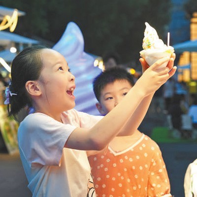 上半年餐饮收入增长7.9%——假日餐饮增长快，个性体验成趋势